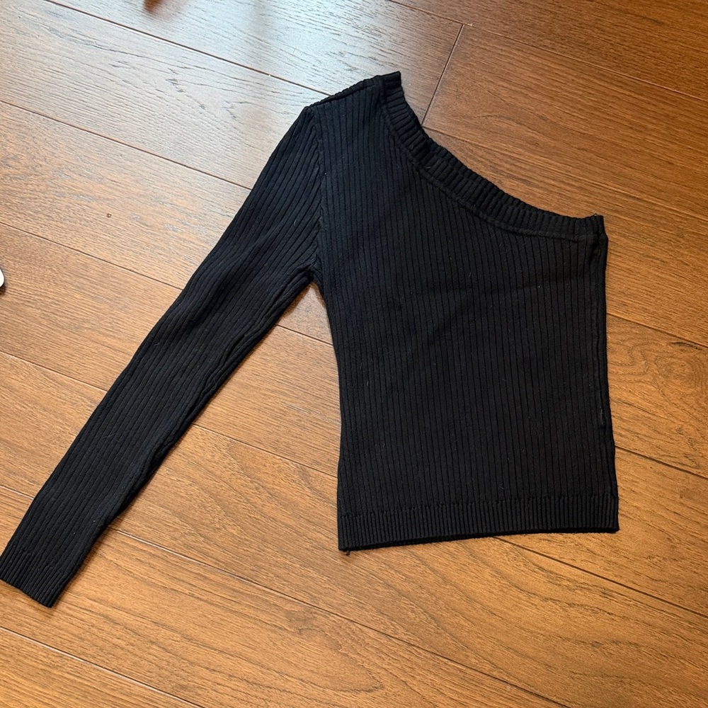 Lulus Black One-Shoulder Ribbed Top Size Medium - C27-008
